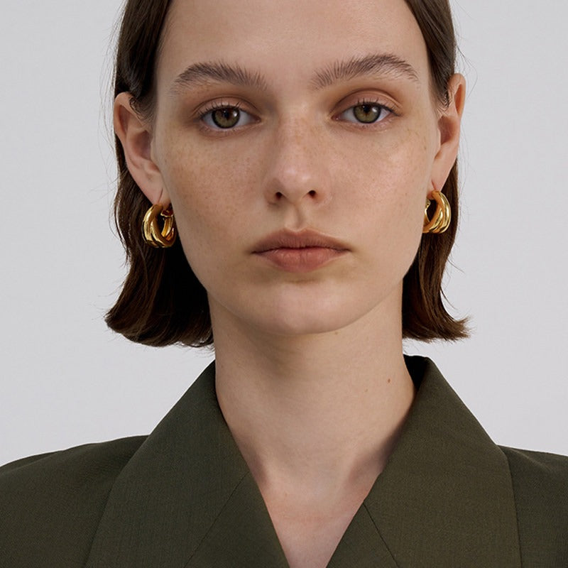 Bold Curve Hoop Earrings