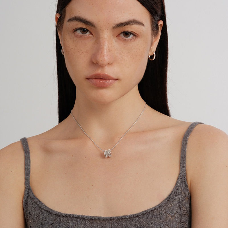 Textured Halo Pendant Necklace