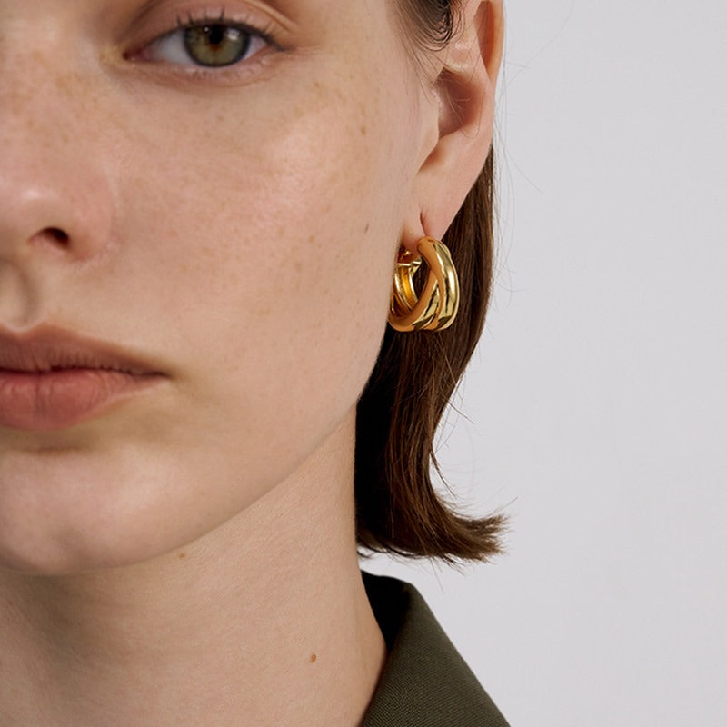 Bold Curve Hoop Earrings