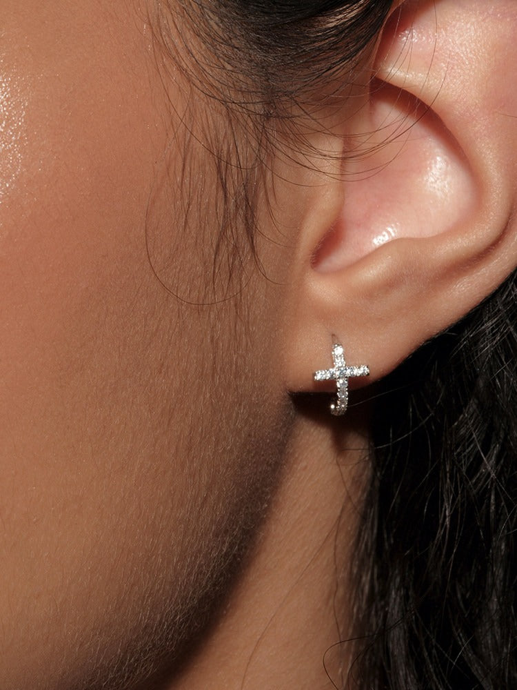 Pavé Cross Stud
