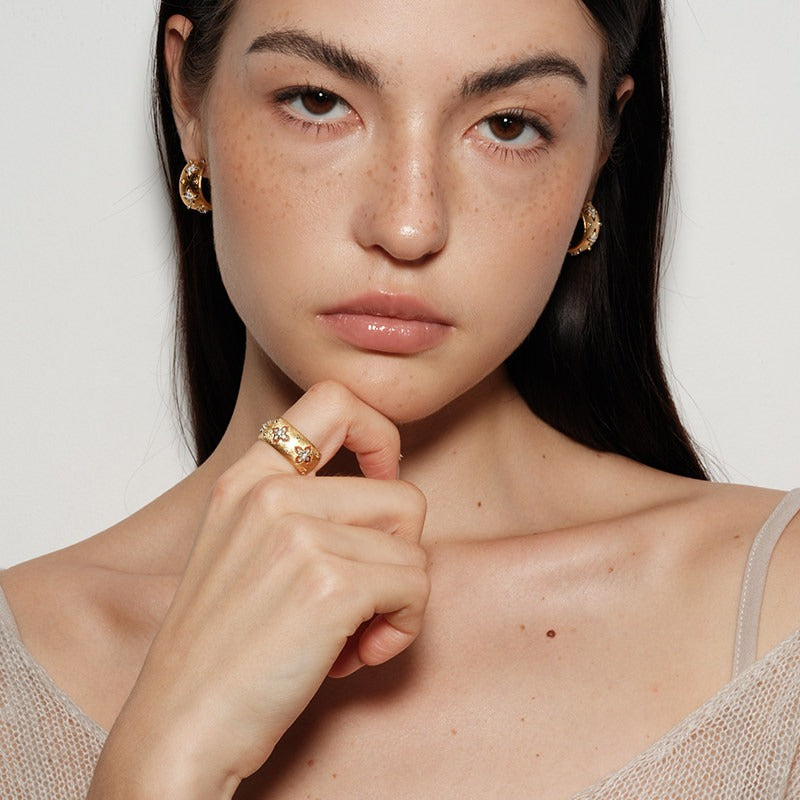 Stellar Relief Ring
