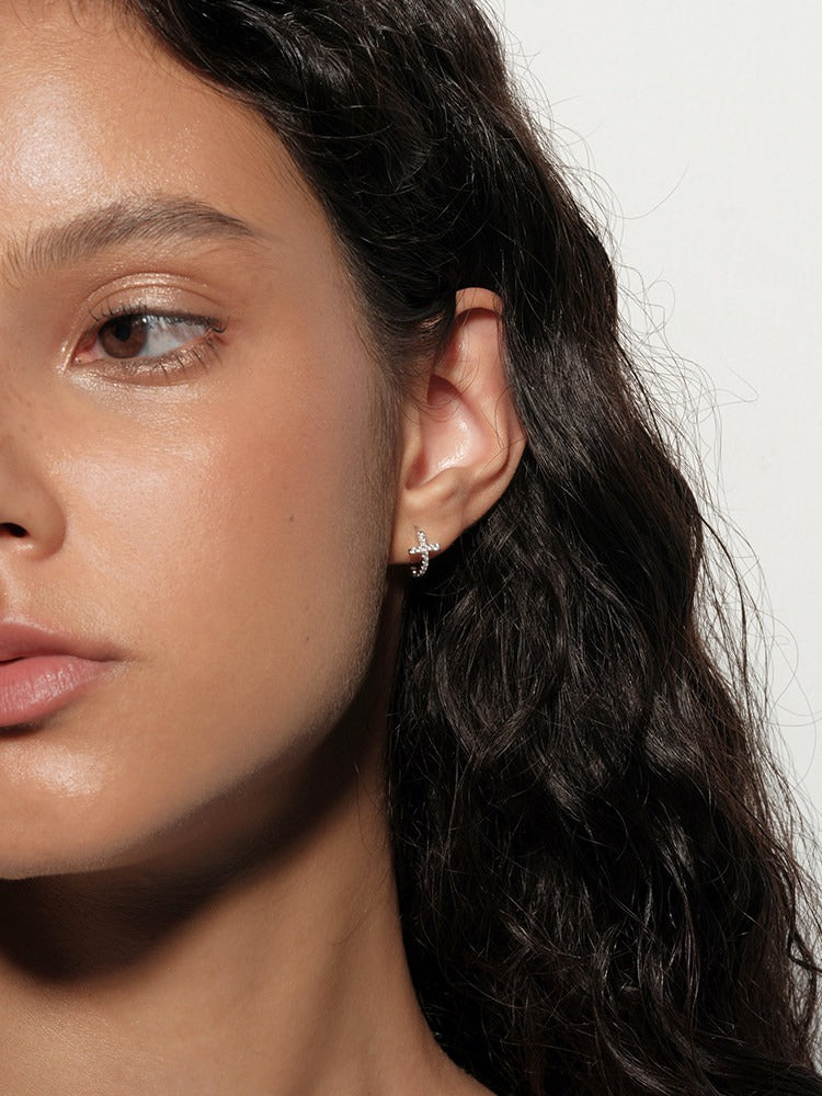 Pavé Cross Stud