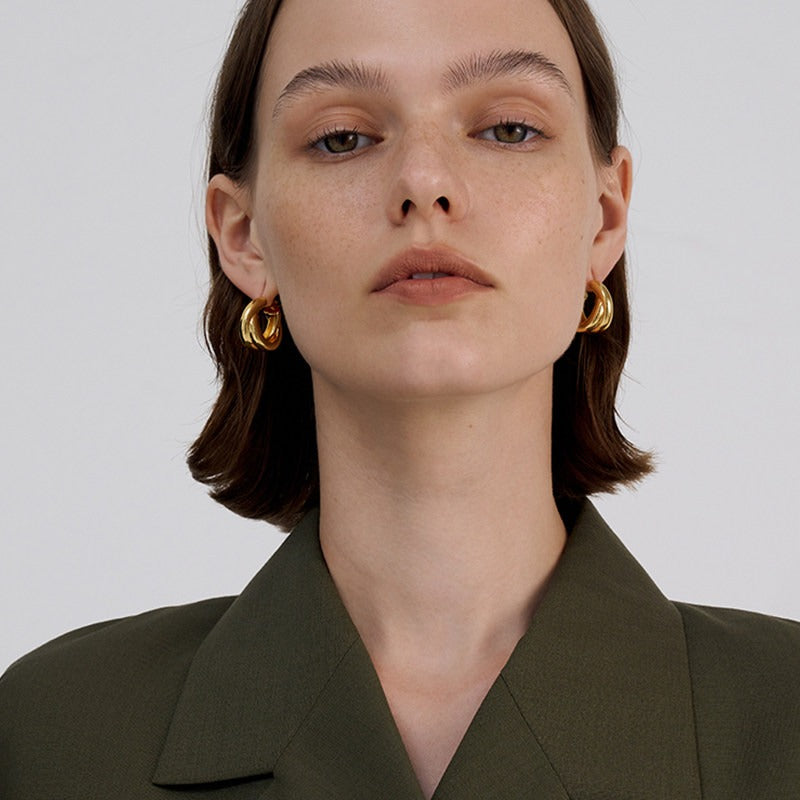 Bold Curve Hoop Earrings
