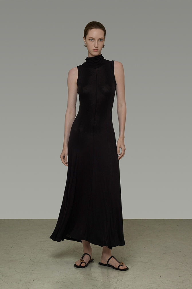 Quiet Luxury Sleeveless Knit Dress