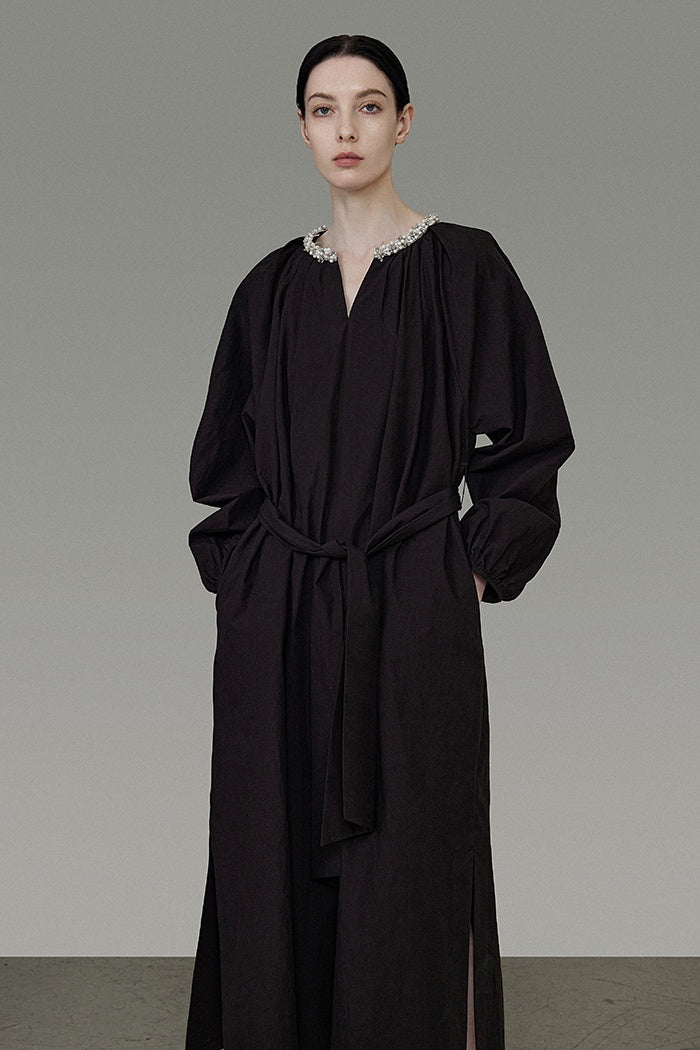 Effortless Chic Pleated V-Neck Dress