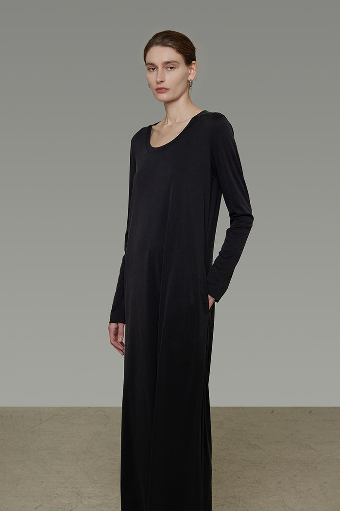 Effortless Chic Knit Midi Dress