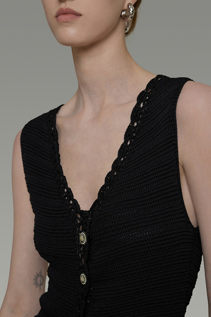 Effortless Chic Knit V-Neck Shell