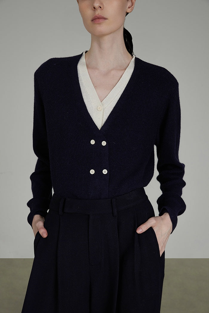 Chic Colorblock V-Neck Knit Layer