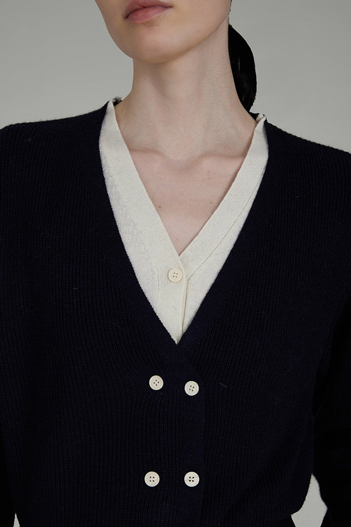 Chic Colorblock V-Neck Knit Layer