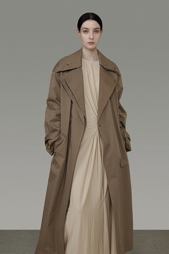 Timeless Trench Coat: Understated Luxury