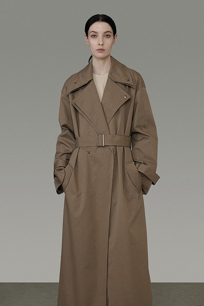 Timeless Trench Coat: Understated Luxury