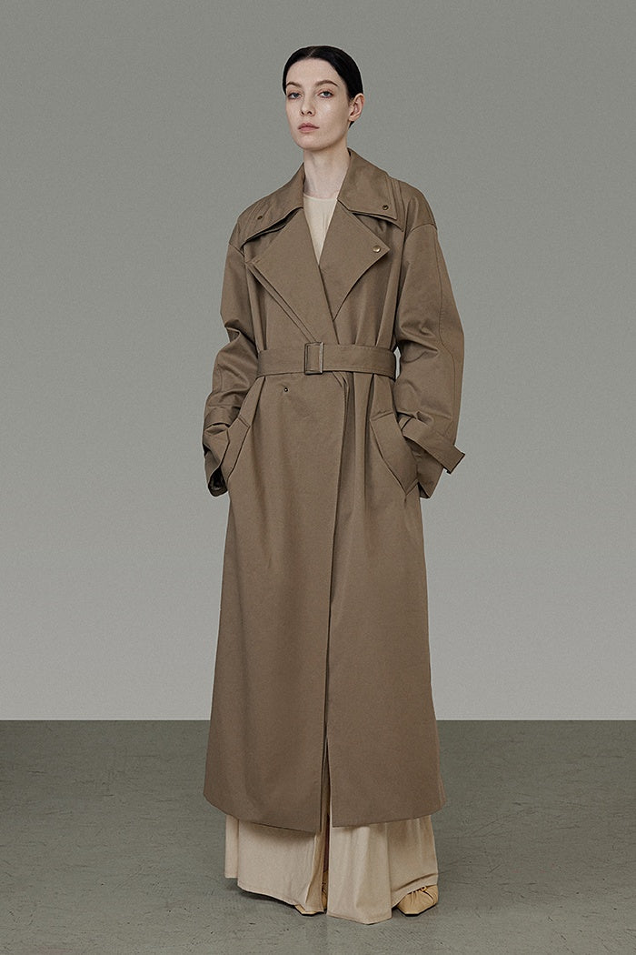 Timeless Trench Coat: Understated Luxury
