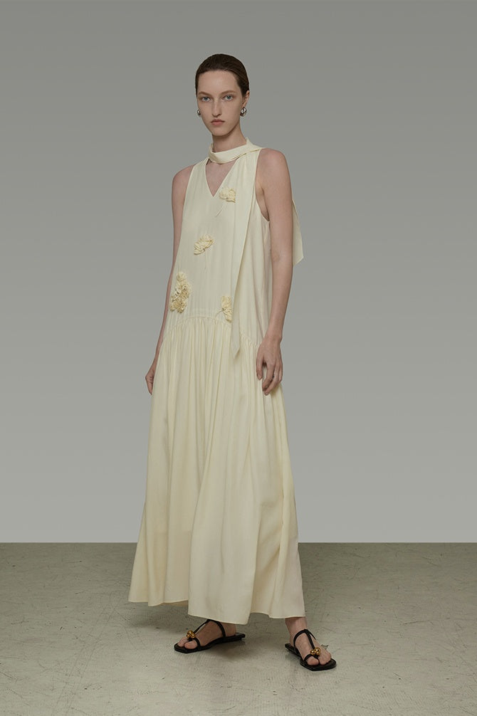 Sculpted Ribbon Flow Maxi Dress