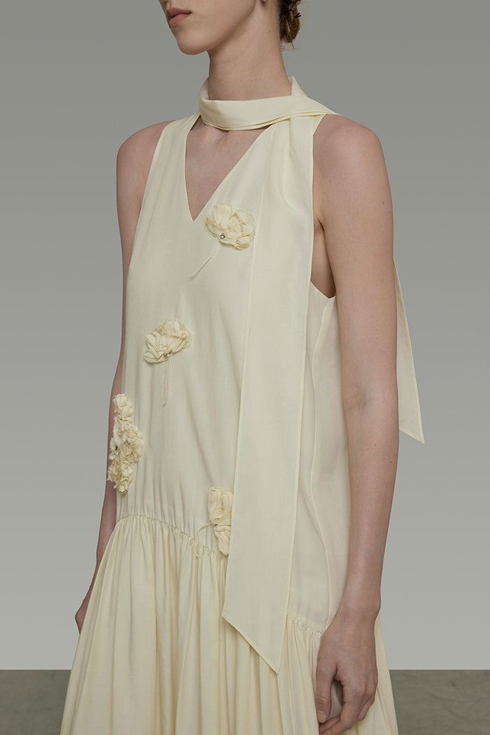 Sculpted Ribbon Flow Maxi Dress