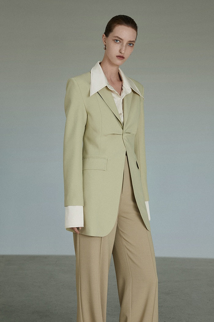 Tailored Chic: Emerald Sculpted Blazer