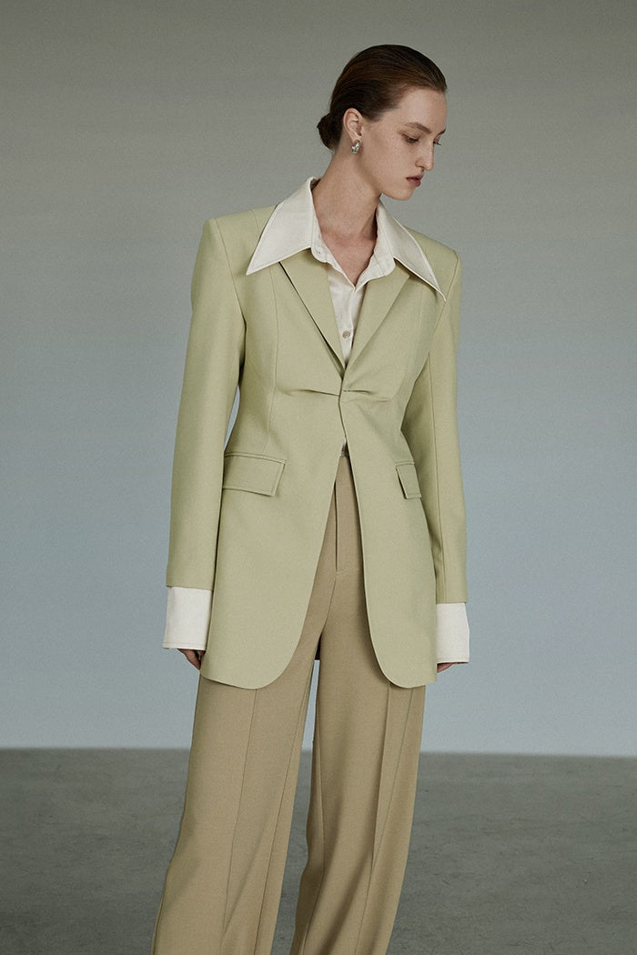 Tailored Chic: Emerald Sculpted Blazer