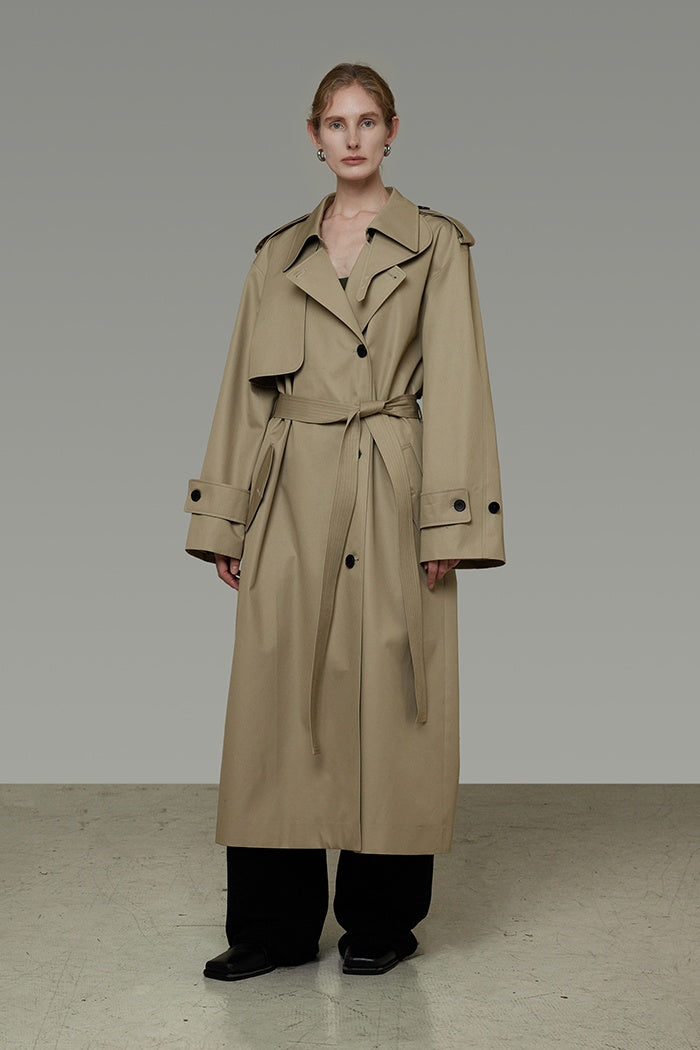 Timeless Trench: Urban Chic Layer