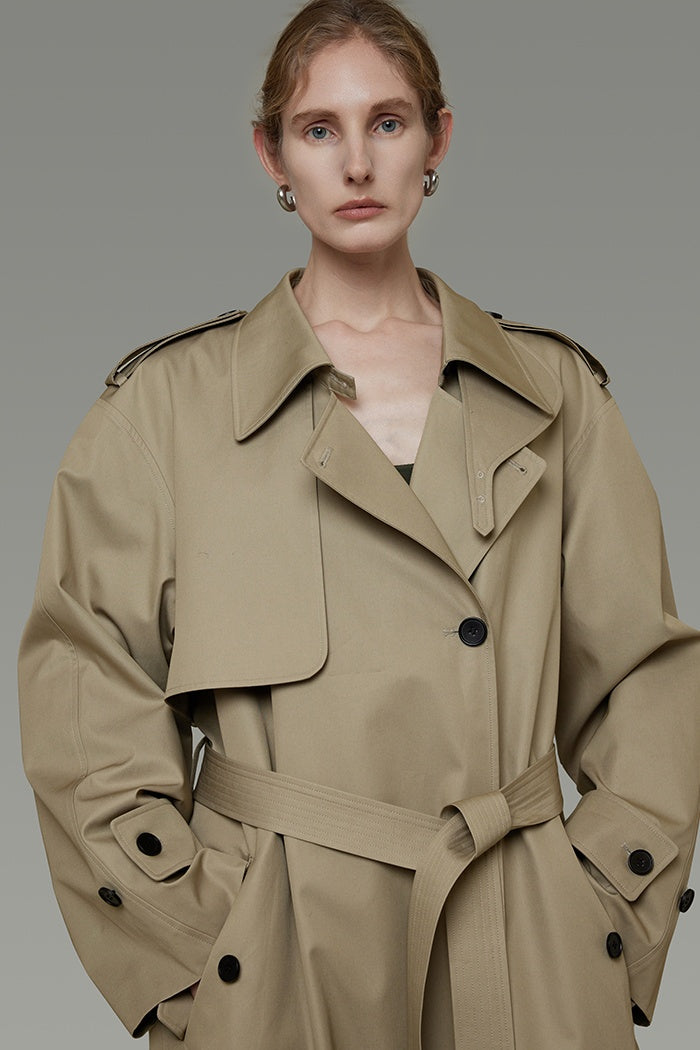 Timeless Trench: Urban Chic Layer