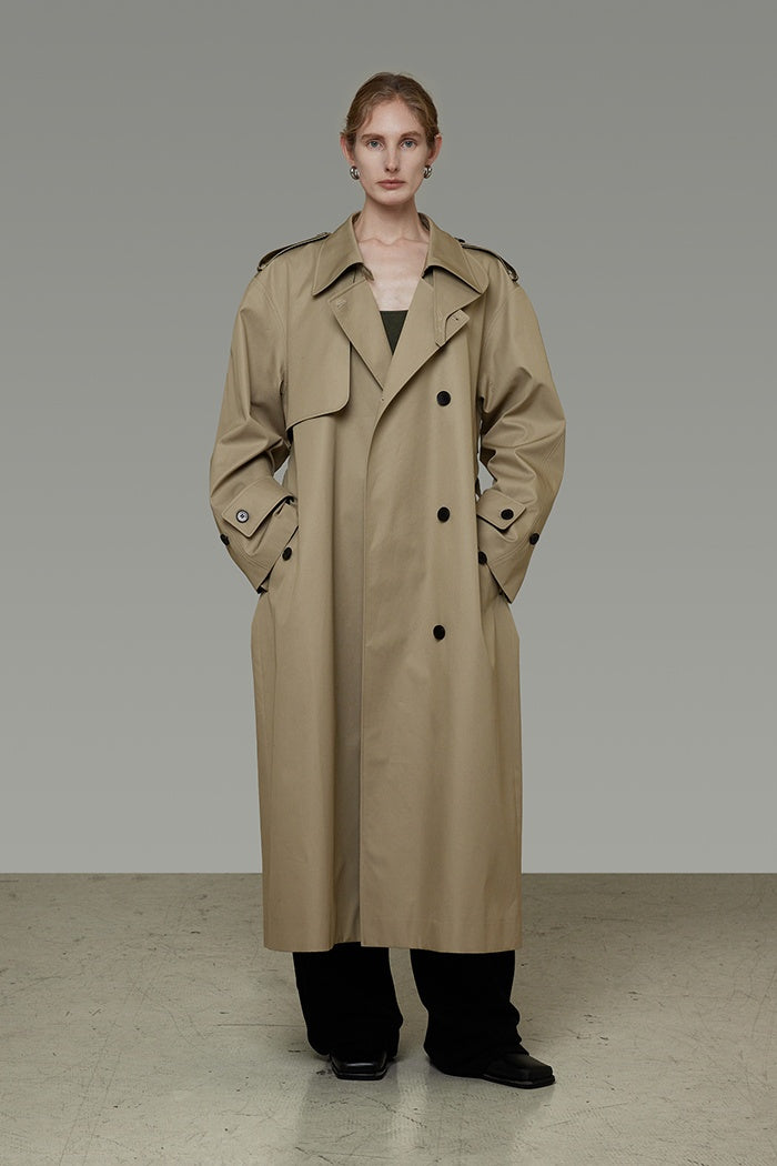 Timeless Trench: Urban Chic Layer