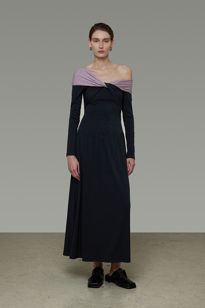 Chic Colorblock Knit Maxi Dress