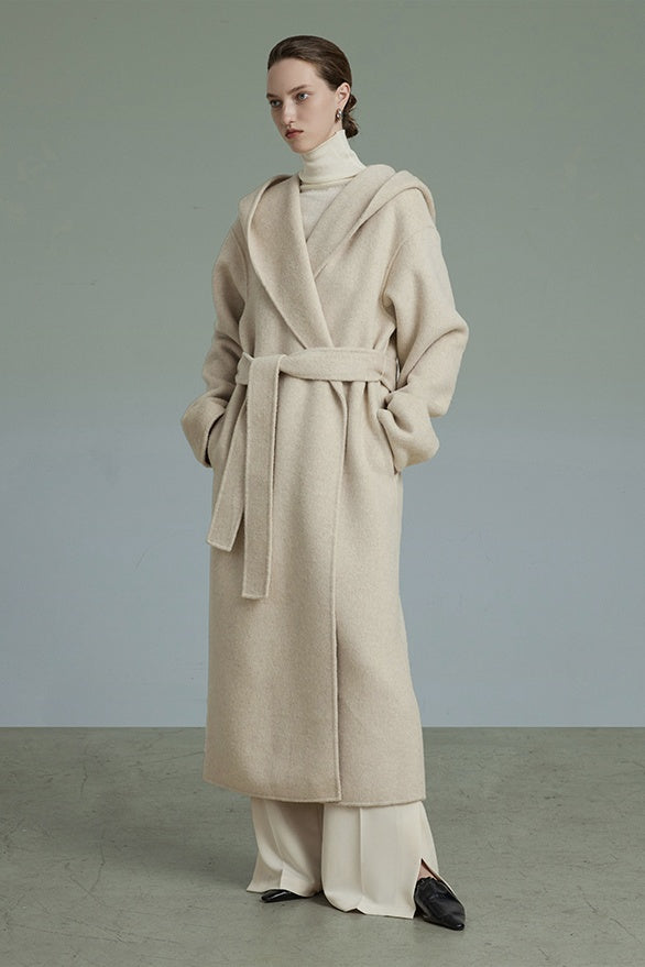 Silent Elegance Wool Coat