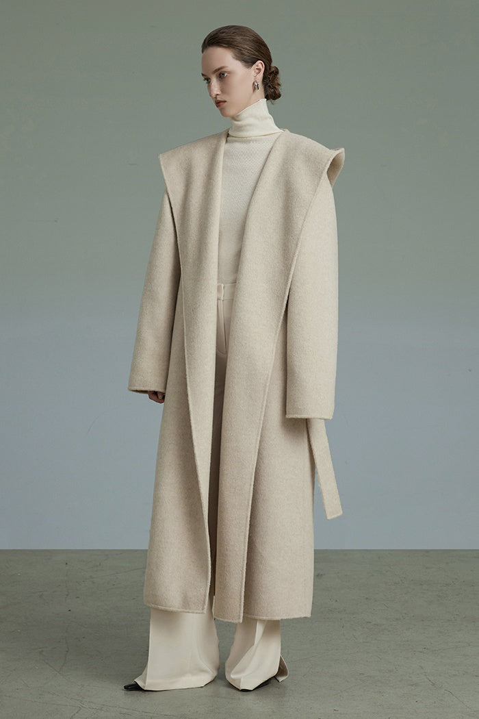Silent Elegance Wool Coat