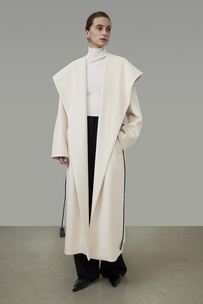 Timeless Wool Coat: Silent Power