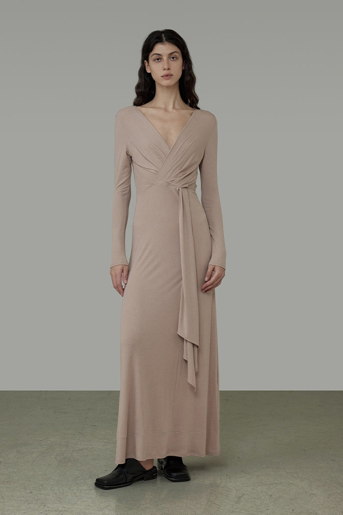 Elegant Minimalist Long Sleeve Dress