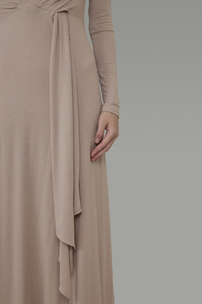 Elegant Minimalist Long Sleeve Dress
