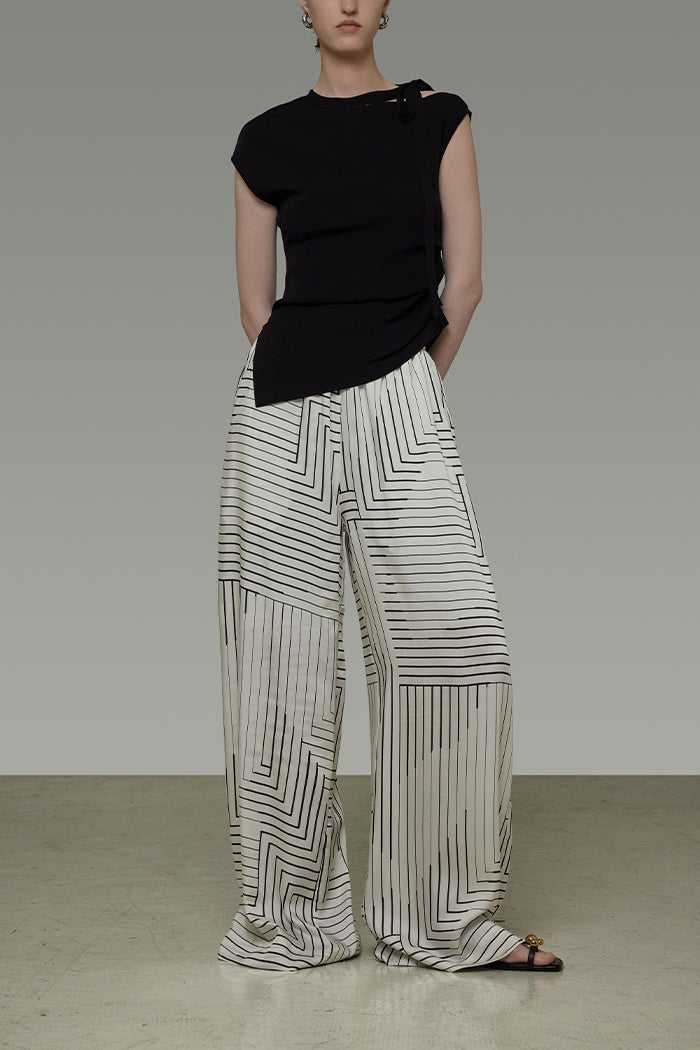 Chic Pinstripe Sculpting Trousers