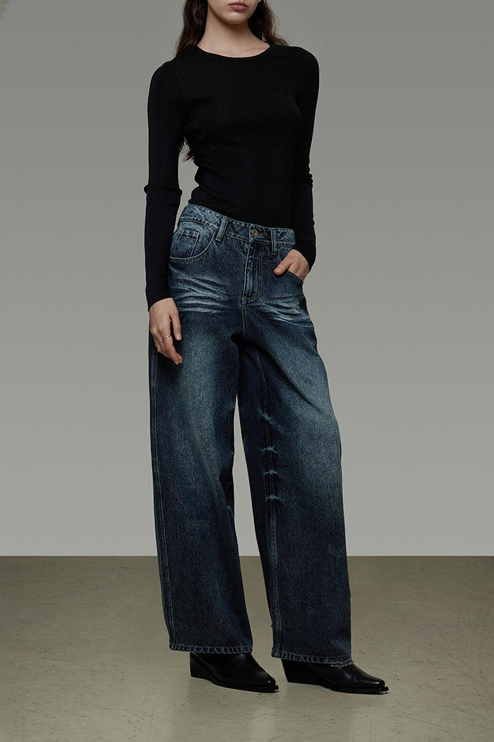 Timeless Retro Wide-Leg Jeans