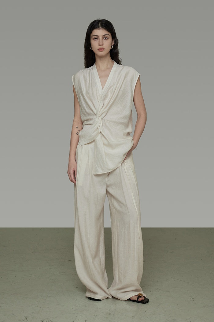 Polished Pleated Wide-Leg Trousers