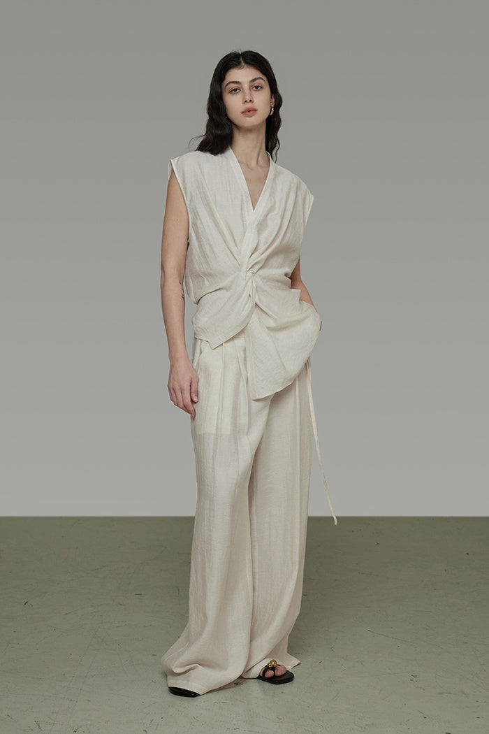 Polished Pleated Wide-Leg Trousers