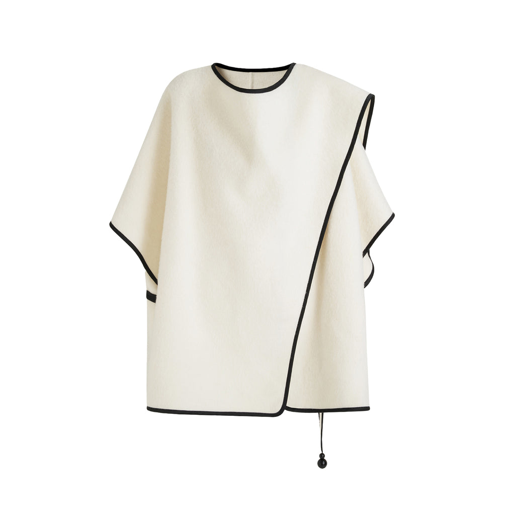 Sculpted Wool Coat: Quiet Elegance