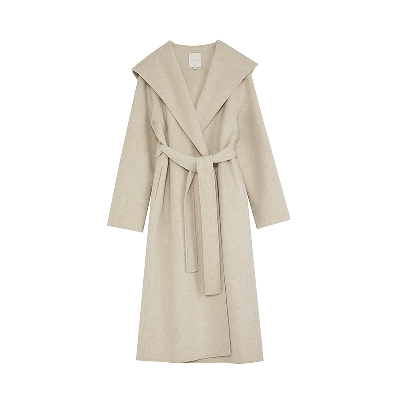 Silent Elegance Wool Coat