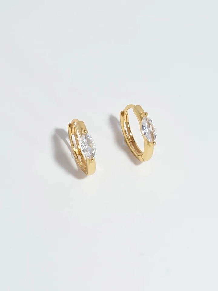 Oval Solitaire Huggies