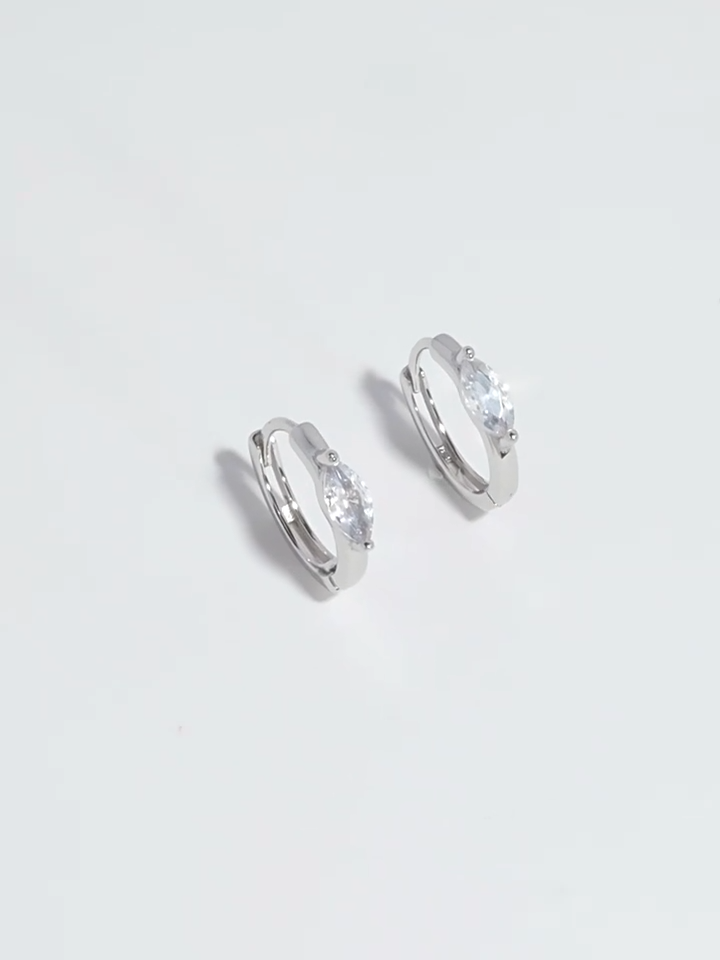 Oval Solitaire Huggies